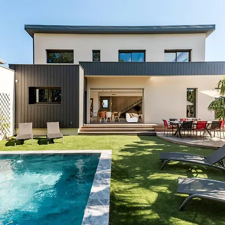 Villa 2 Pools Large Groups *